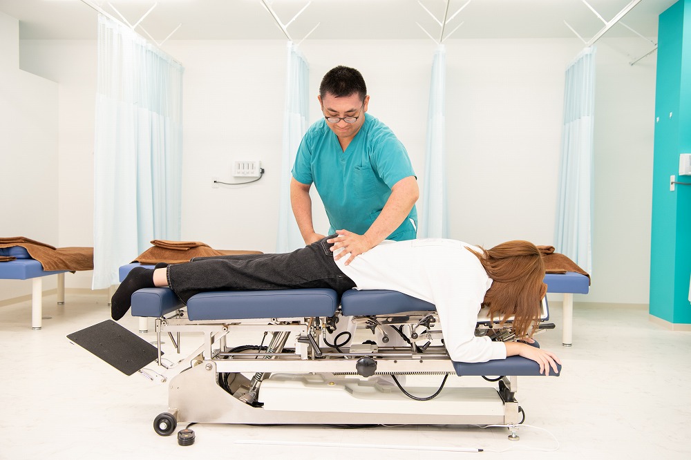 カイロプラクティックドクターが開発した骨盤矯正専用ベッド